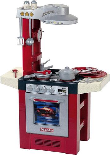 Klein Toys Miele Petit Gourmet keuken - 69x33x95 cm - oven, vaatwasser, afzuigkap, spoelbak, kook- en eetgerei - incl. geluidseffecten - rood grijs