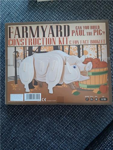 Animal Construction Kit - Farmyard Paul Pig