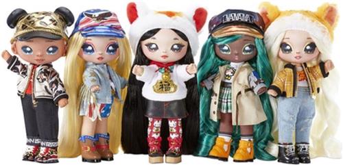 NA! NA! NA! Surprise 2-in-1 Fashion Doll and Purse Glam Assortiment (1 Stuk)