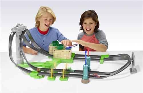 Hot Wheels Mario Kart Circuit Lite Track Set