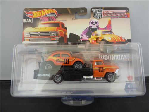 Volkswagen "Baja Bug" + Horizon Hauler Hotwheels Team Transport