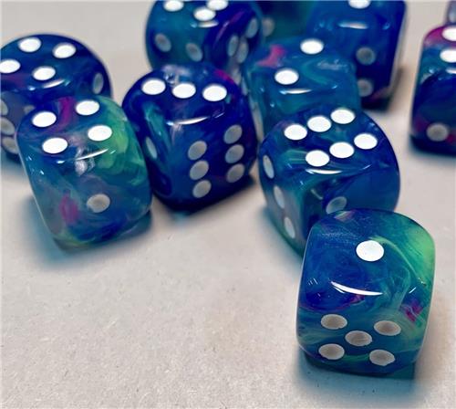 Chessex Festive Waterlily/white D6 16mm Dobbelsteen Set (12 stuks)