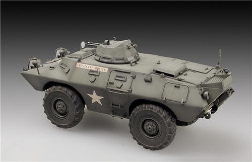 1:72 Trumpeter 07439 M706 Commando Armored Car in Vietnam Plastic Modelbouwpakket