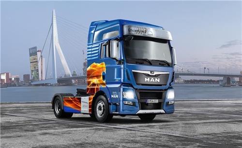 1:24 Italeri 3916 MAN TGX XXL D38 E6 Edition Plastic Modelbouwpakket