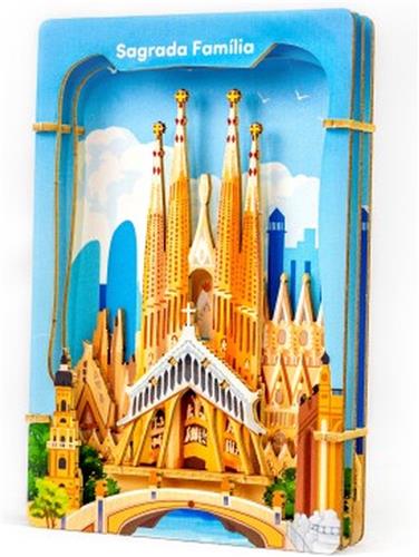 Bouwpakket DIY 3D Theater Sagrada Familia- Barcelona- hout