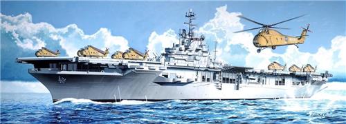 1:700 Dragon 7070 U.S.S. Boxer LPH-4 Plastic Modelbouwpakket