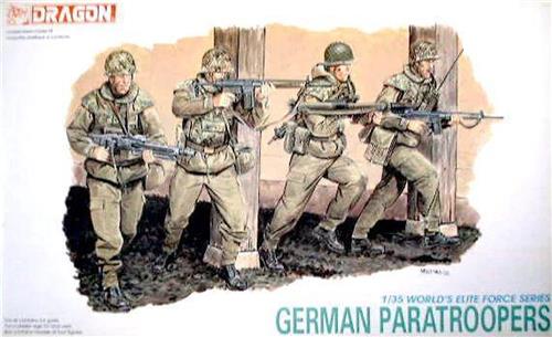 1:35 Dragon 3021 German Paratroopers Plastic Modelbouwpakket