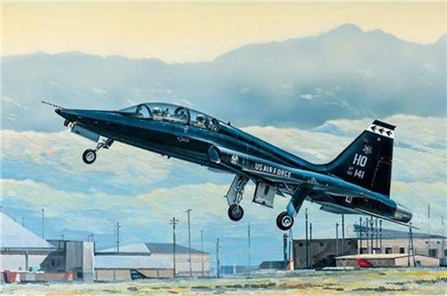 Trumpeter T-38A Talon Modelbouwpakket / schaal 1:48