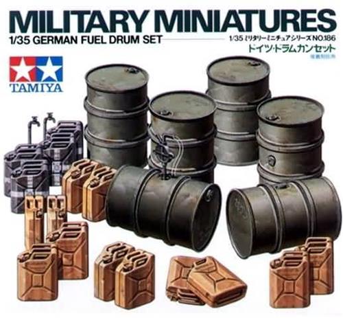 1:35 Tamiya 35026 Jerrycans and Drums Plastic Modelbouwpakket