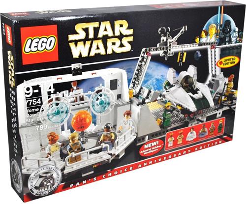 LEGO Star Wars Home One  Mon Calamari Star Cruiser - 7754